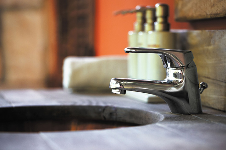 A2B Plumbers are able to fix any leaking taps you may have in South Acton. 